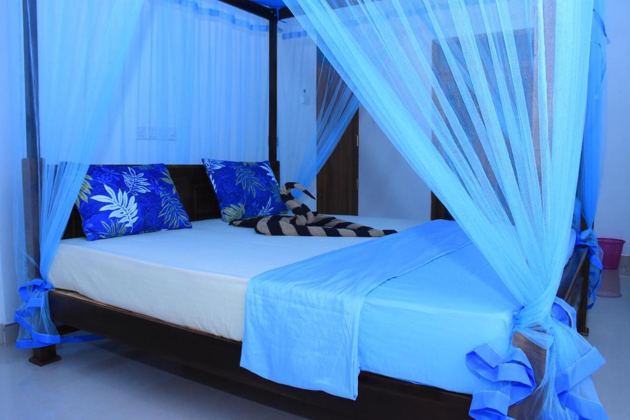 Kuma Safari Lodge 达瓦拉维 外观 照片
